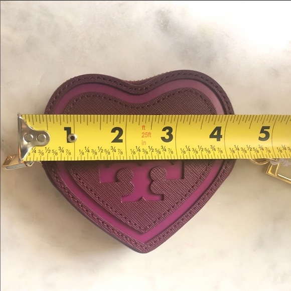 Tory Burch AirPods Case Holder Pouch Keychain - Picture 7 of 8